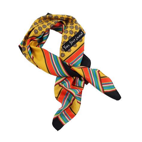 yves saint laurent foulard vintage da uomo|SCIARPE E FOULARD .